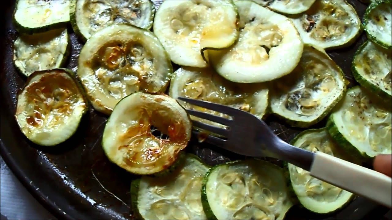 RECEITA FIT: ABOBRINHA NO FORNO