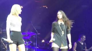 Taylor Swift and Sara Bareilles- Brave- Los Angeles- Red Tour