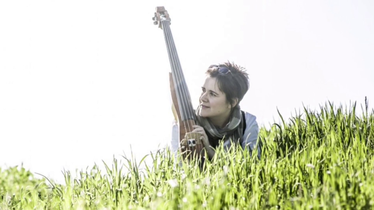 Giovanna Vivaldi - CELLIST - COMPOSER - CELLO TEACHER