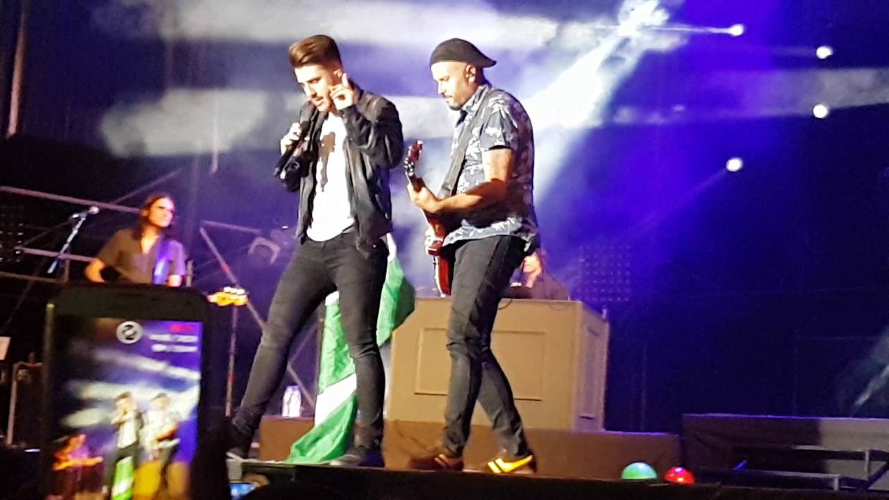 Antonio José  - Es tu vida (Canción inédita) / Concierto Sevilla Auditorio 15 de Octubre 2016