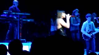 Kelly Clarkson - You Love Me (Live)