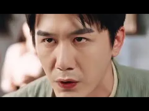 为避免东海百姓遭外族屠戮,林世荣潜龙归海,解散了自己名下的组织龙渊,然不想外族仅仅统治一年,东海便彻底成为了人间炼狱,林世荣在经历丧妻之痛后,毅然决定,驱除外族,重还东海山河与日月。因为一个片段看了 poster