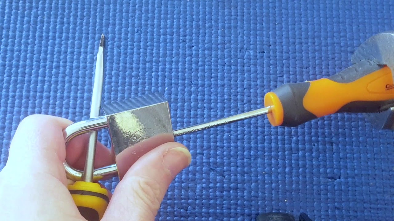 How to Break a Lock With a Screwdriver 