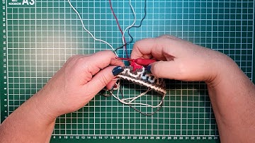 Interlocking filet crochet, colour changing tutorial row method 1: 3B