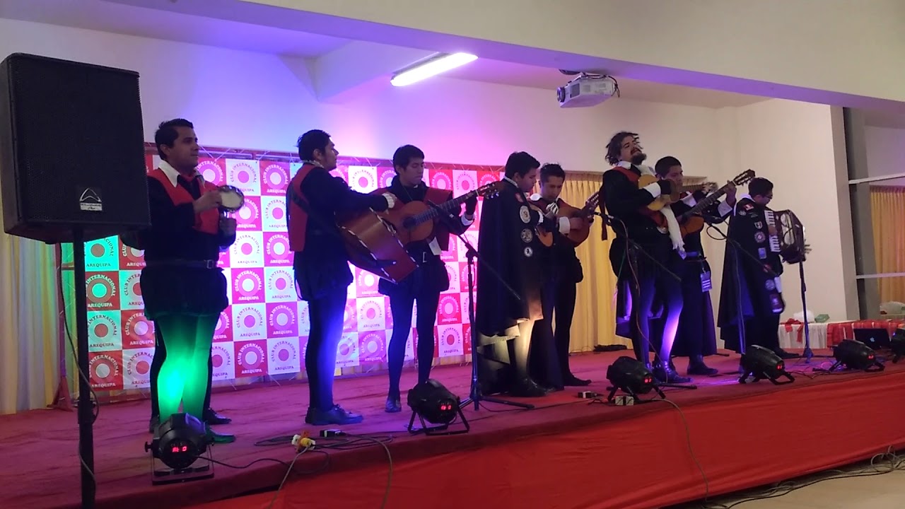 Presentación de la Tuna de Derecho de la USMP - Lima en el Club Internacional - Arequipa 2017