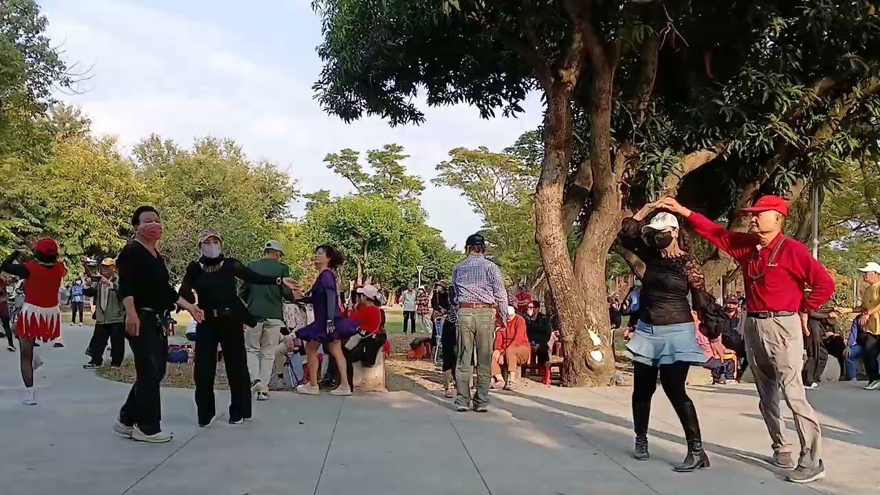 20260125帥榮と美嬌衛武營紅毛港薩克斯風樂團演奏CHA-CHA DANCE 帥榮自拍錄影！