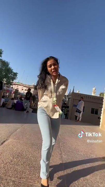 Deewana ko pata hai ||Carminar Hyderabad, India