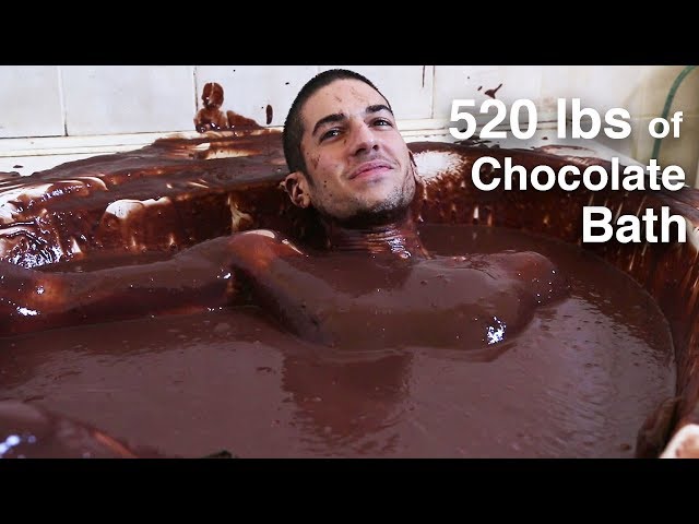 Filling Bath with 520 lbs Chocolate class=