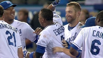 CLE@KC: Royals walk off on Escobar