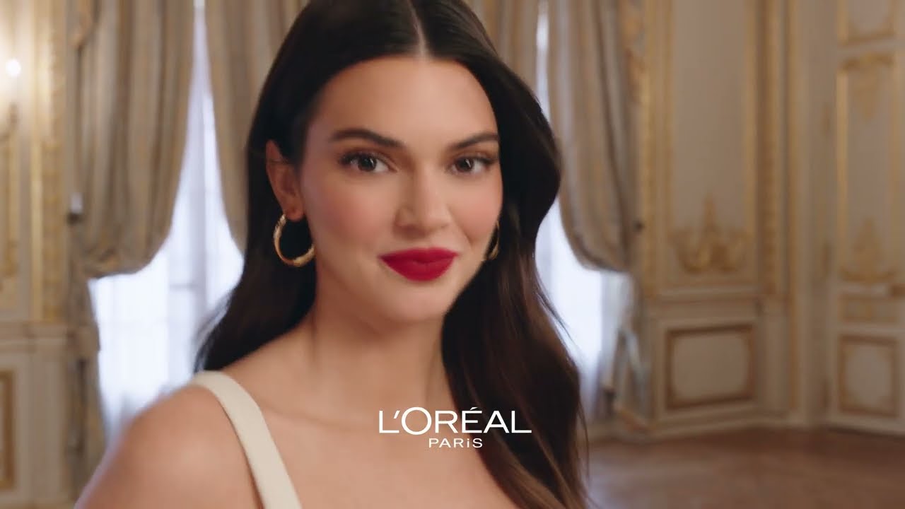 ¿Quieres descubrir el secreto de los irresistibles labios de Kendall Jenner?