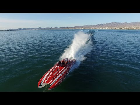 Insane 2700HP 40' Skater Running at Full Speed in Lake Havasu