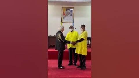 Pr Benny Hinn praying for President Museveni and first Lady Janet Museveni