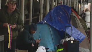 Migrants protest move from Hell's Kitchen hotel