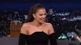 hailee steinfeld being chaotic for 3 minutes straight