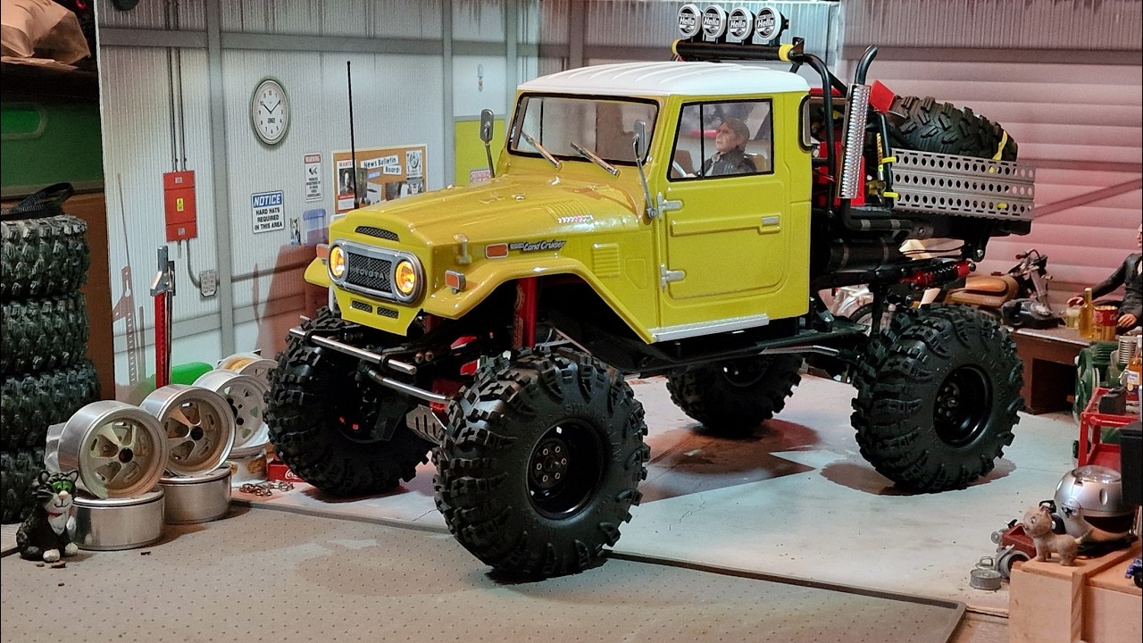 トラクサス TRX4 ランクル40ピックアップ仕様 Toyota FJ 40, Traxxas TRX 4 Sport - YouTube