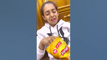 مقطع للضحك 