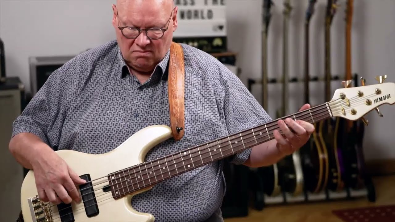 Digitech SDRUM with BASS GUITAR