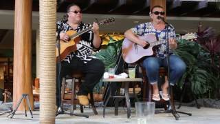 Video voorbeeld van "Robi Kahakalau & Jeff Rasmussen - "Makua" live at Kani Ka Pila Grille"