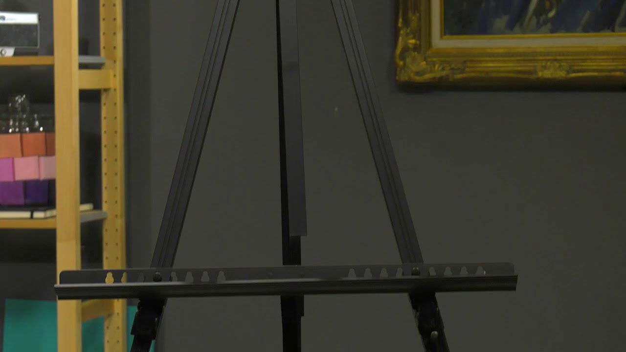 SoHo Ultra-Lightweight Aluminum Field Easel #2 Visual Commerce Shout Out