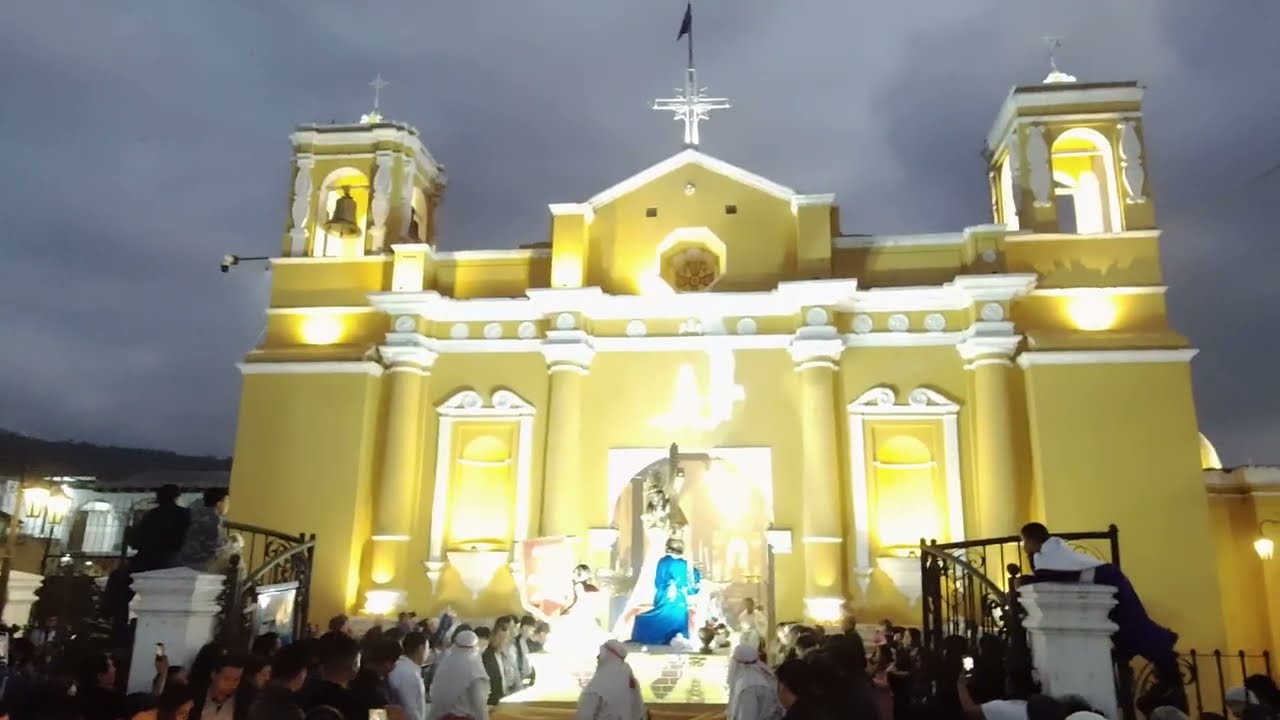 Guatemala 4k Procesión del Segundo Viernes de Cuaresma – Iglesia de San Juan, Alotenango