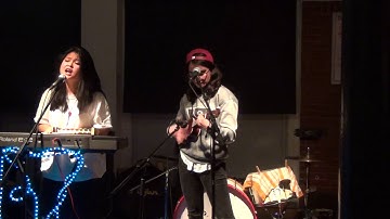 14 21 27 Ward & Sahraei 6e singer songwriter De machinist Rotterdam 2015 18 11 15 SD 011 014