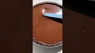Vegan Raspberry Chocolate Ganache Tart | Minimalist Baker Recipes