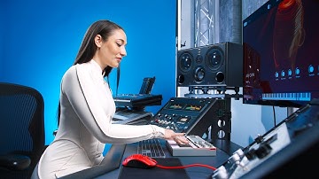 Producing EDM in Logic Pro with AKAI MPK Mini MKIV MIDI Controller 🎹