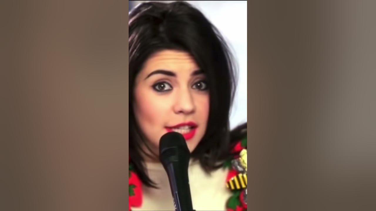 Stan Twitter: “OH MY GOD YOU LOOK JUST LIKE SHAKIRA..” #marina #
