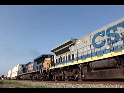 bnsf 5729 CSX Q124 with plenty of power at Ross, GA.