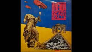 Download lagu Brenda & The Beach Balls Yummy Ya! Flying Silver Viadukt Versio