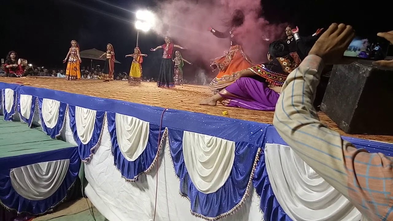 Kutch kalyani GroupMandvi Kutch Navratri Performance at Mandvi Beach Dakla Dance 2018