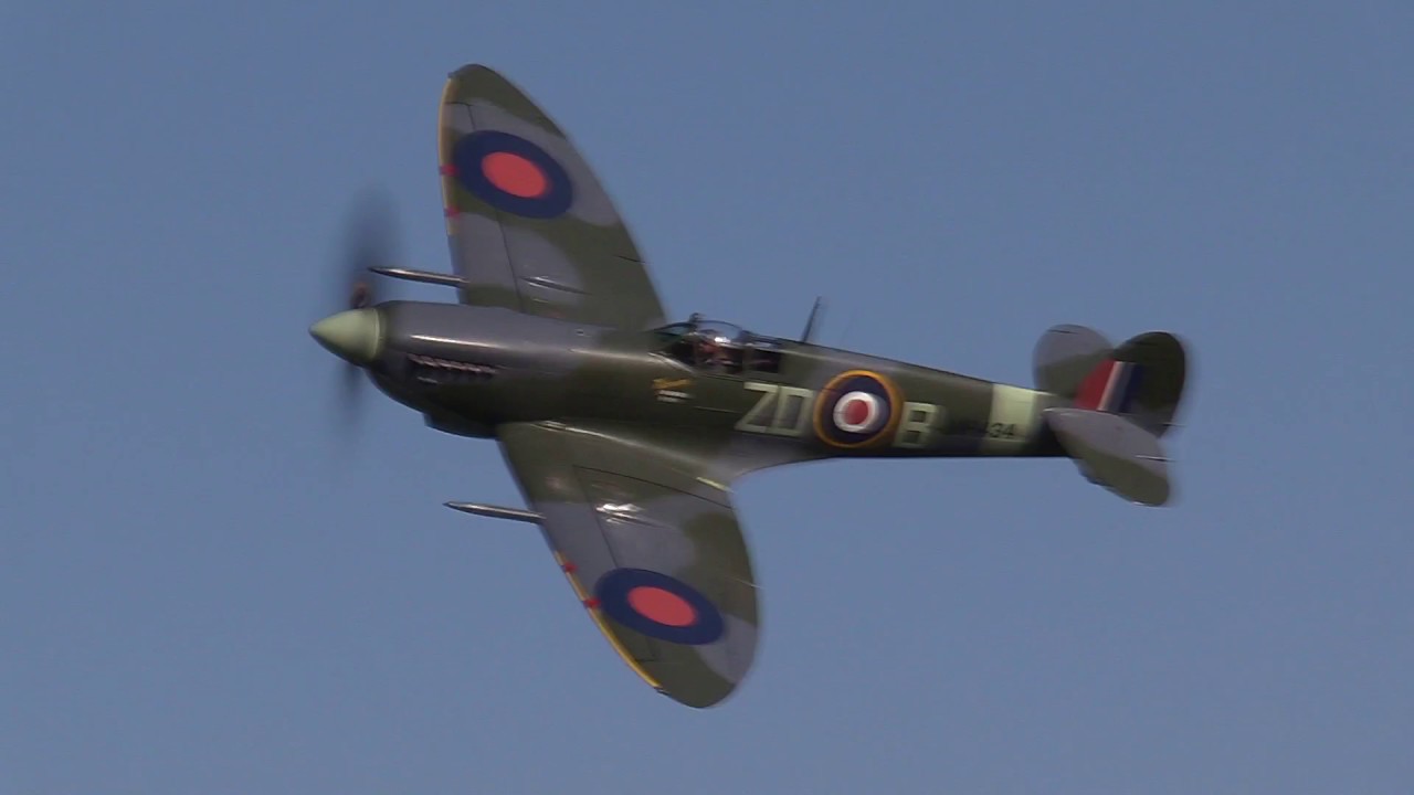 Spitfire Mk. IX MH434 Departure From Old Warden 2018