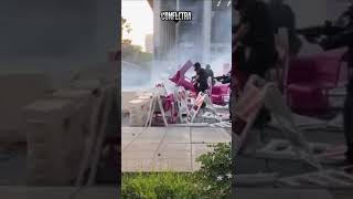🇺🇸🚨 LAPD Clears Anti-ICE Protesters’ Barricades in Downtown LA!