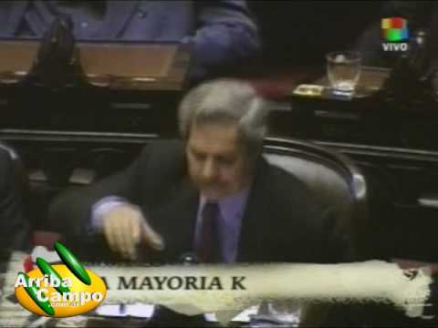 Felipe Sola puteado por Kunkel