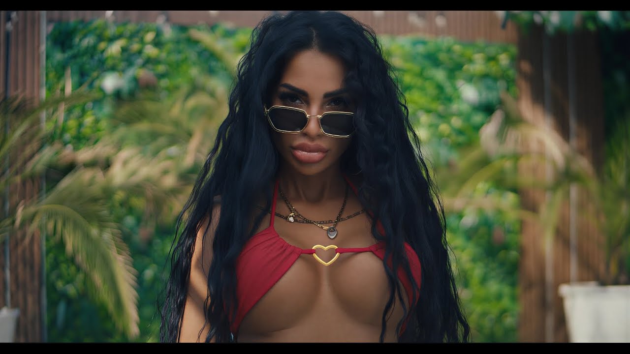 Watch GIEMSI - Temperatura (Video Oficial) on YouTube Watch GIEMSI - Temperatura (Video Oficial) on YouTube