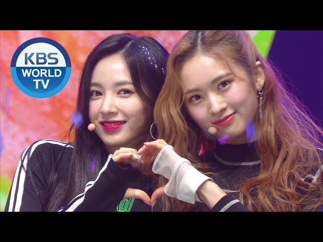 Cherry Bullet(체리블렛) - Hands Up (무릎을 탁 치고) [Music Bank