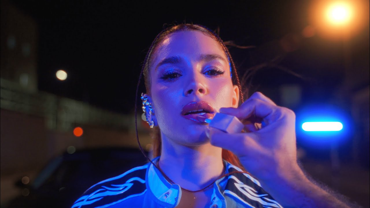 Marina Daza - LUCES MORADAS (Official video)