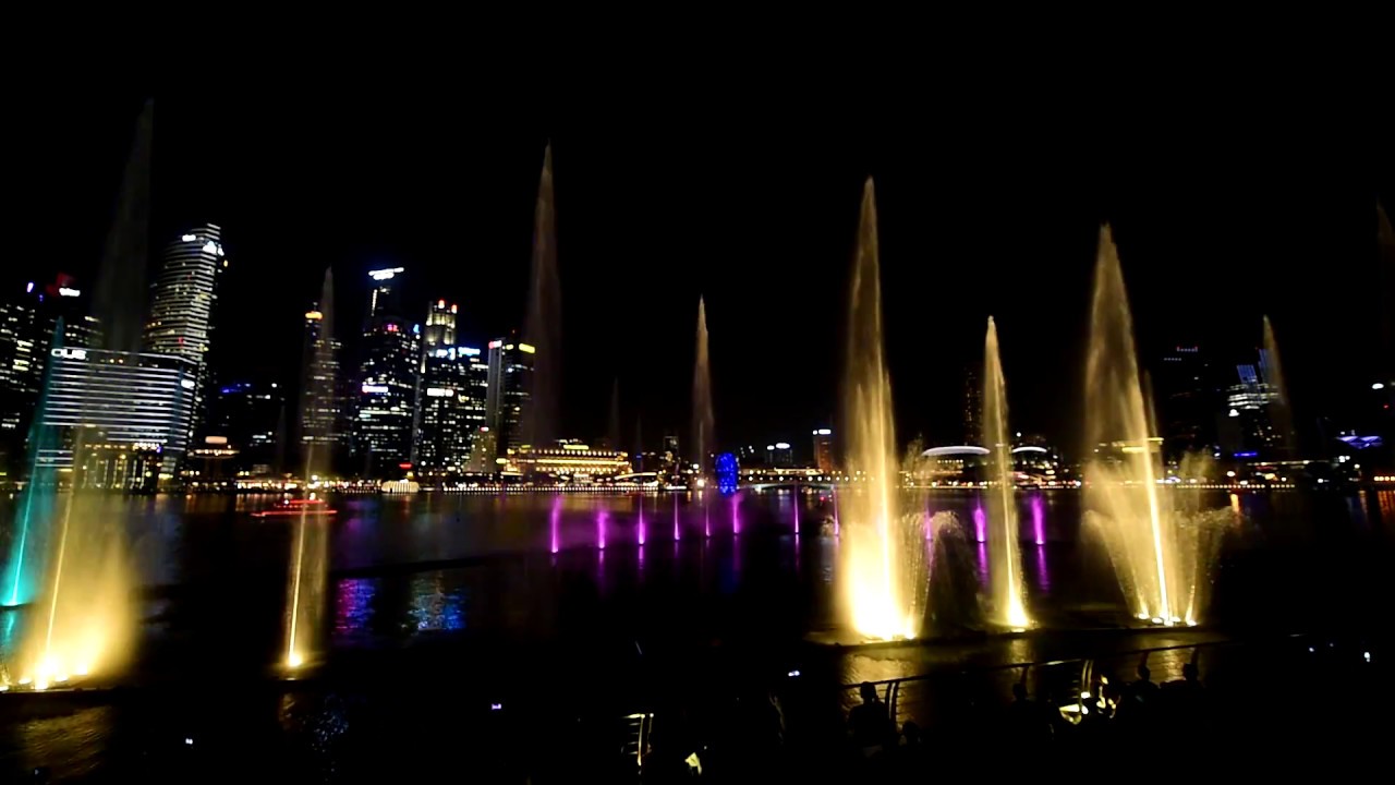 Marina Bay Sands (Spectra A Light and Water Show) YouTube