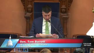 Sen. Barrett opens Senate session with invocation