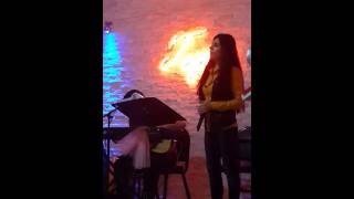 Birgönüle Aşk Girince Menekşe Dolu