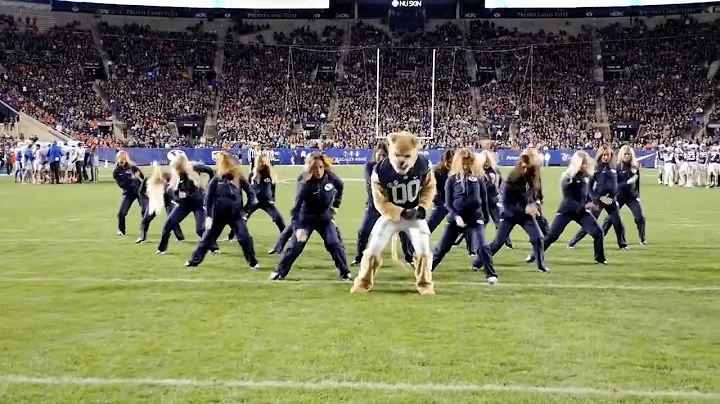 Mascot dancing with rolex music / Cosmo the Cougar & the Cougarettes Dance - BYU Vs Boise St 2017
