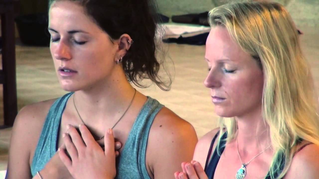 Jivani Yoga - Ali Burrell, 2014 Level 2 Graduate - YouTube
