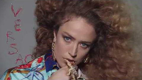 Versace Tribute - Raquel Zimmermann