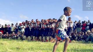 Ingoma kakhisimuzi / Obuka, Ompentsheni/ EzikaHlehlile Entabeni ebomvu