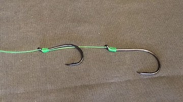 How to tie 2 hooks on one fishing line, you would never lose your fish again...
