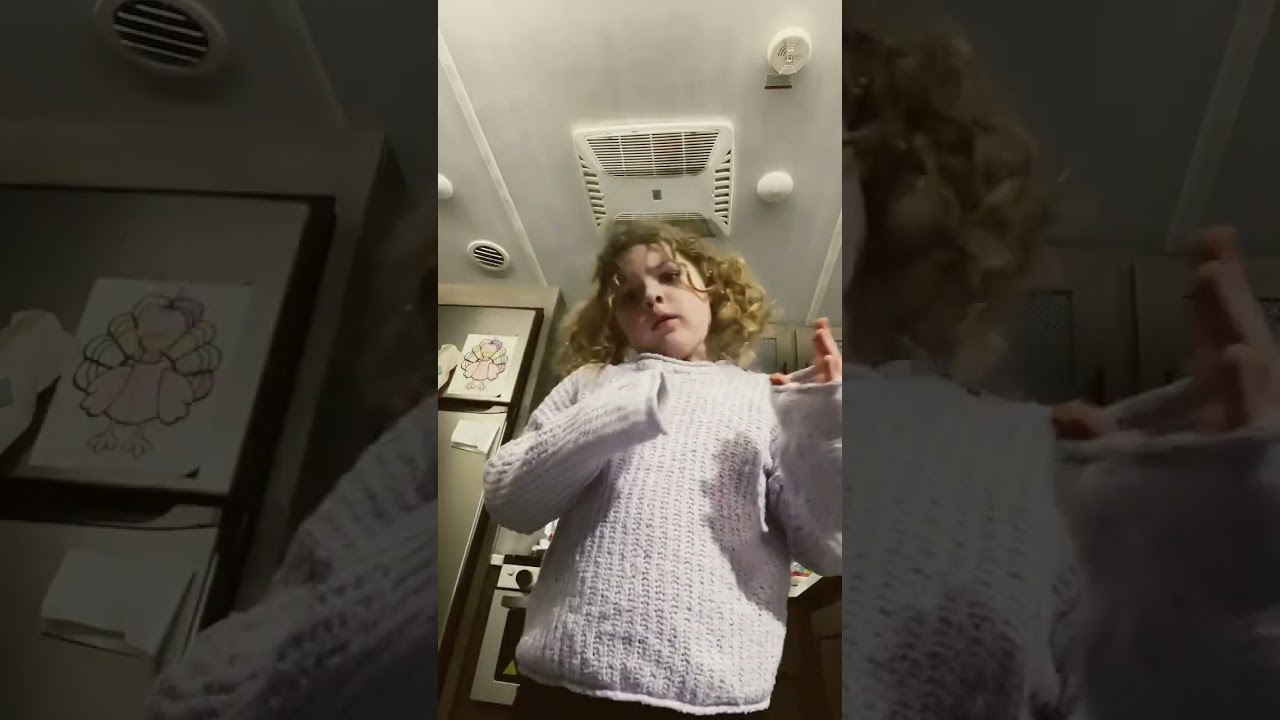 Play helloH team😴