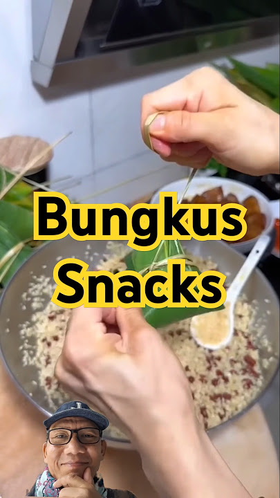 Cara membungkus snacks dengan daun. #reaction #rejuvinate #story