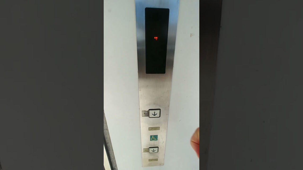 （その2）阪神尼崎駅付近デッキエレベーター2基まとめ