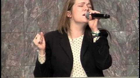 Jessica Suarez singing "Something about my praise"