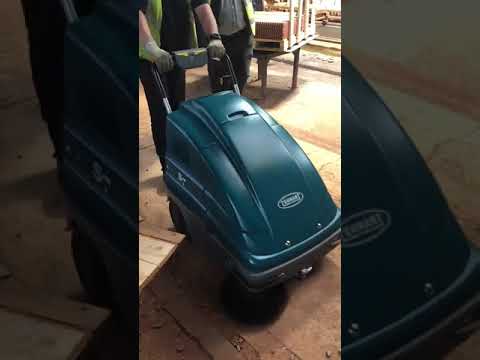 Tennant S7 Sweeper In Action | #Shorts